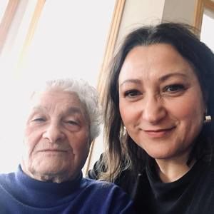 Meet your Posher, Connie